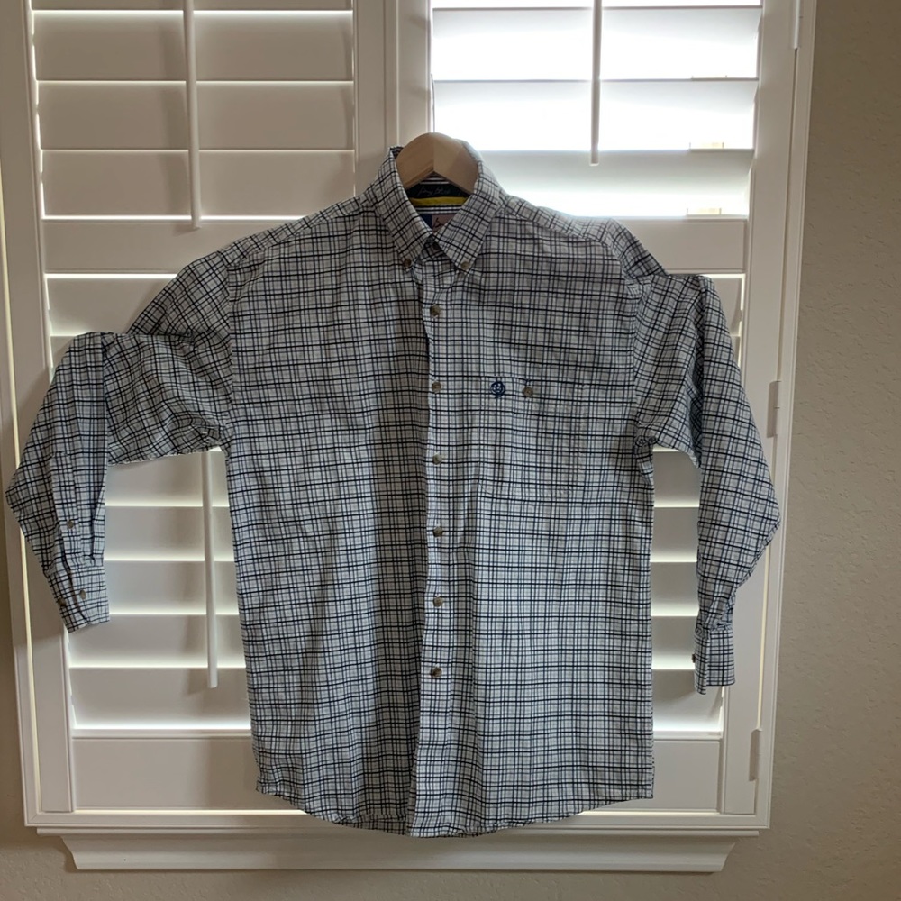 Mens wrangler button down shirt size medium.